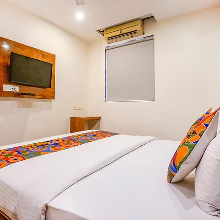 Fabhotel Twigo Inn Mumbai Exteriör bild