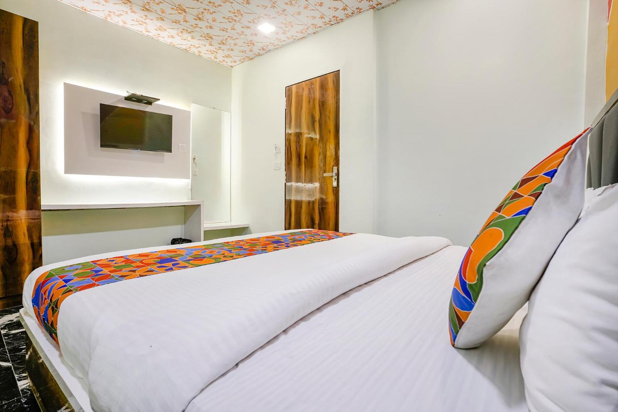 Fabhotel Twigo Inn Mumbai Exteriör bild