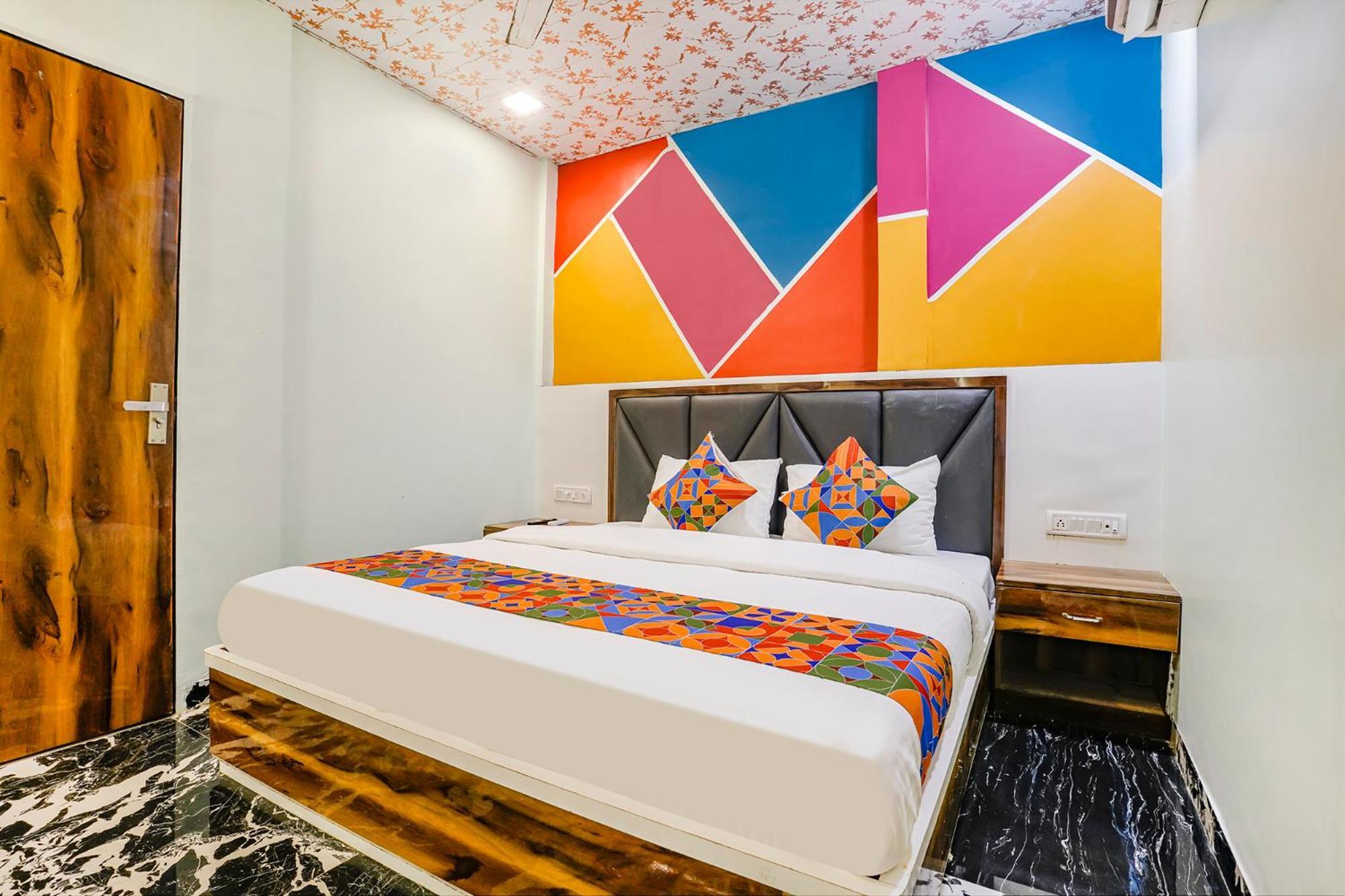 Fabhotel Twigo Inn Mumbai Exteriör bild